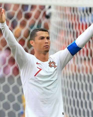 DgI7EY2XUAAW_uc - Copy