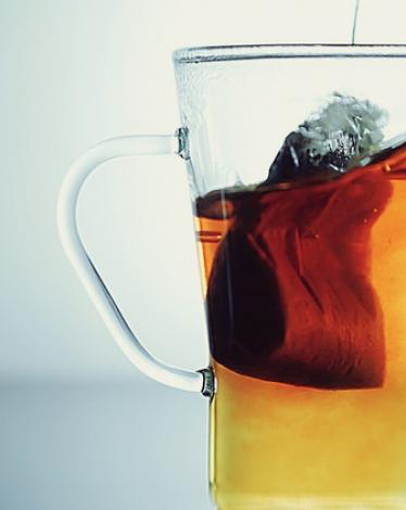 علماء يكشفون عن أكياس الشاي المضرة بالصحة