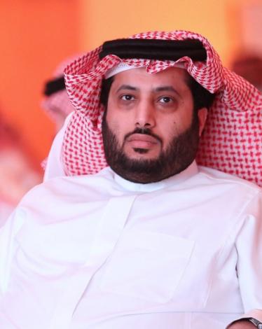 آل الشيخ: سمحنا بالموسيقى والغناء بالمطاعم