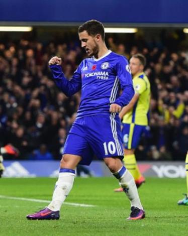 تشيلسي يسحق إيفرتون بخماسية ويتصدر الدوري
