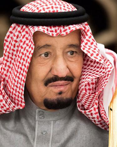 "حرب الكلمات السخيفة".. رسالة من الملك سلمان لأمير الكويت