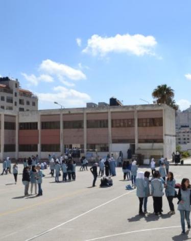 حملة كشفية تطوّعية لتجميل مدارس نابلس