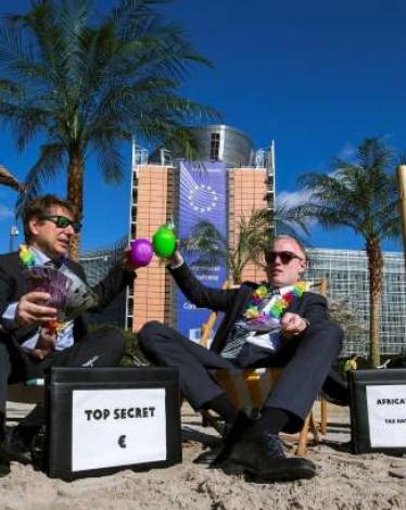 شركات حولت 221 مليار دولار لتجنب الضرائب