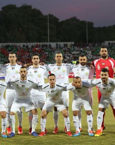 شباب الخليل يحدث المنقلب ويسقط السويق العماني