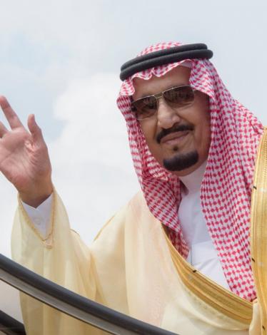 ملك السعودية يتقاضى شهريا ألفي ضعف راتب ترامب السنوي