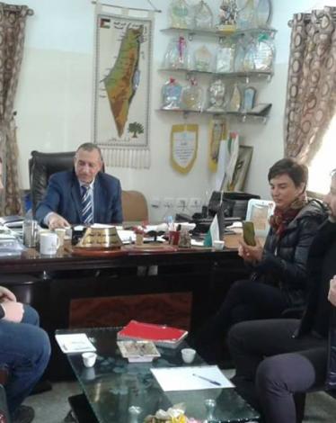 صورة خبر رئيس بلدية المغازي يستقبل وفدا من مؤسسة أريكا الإيطالية
