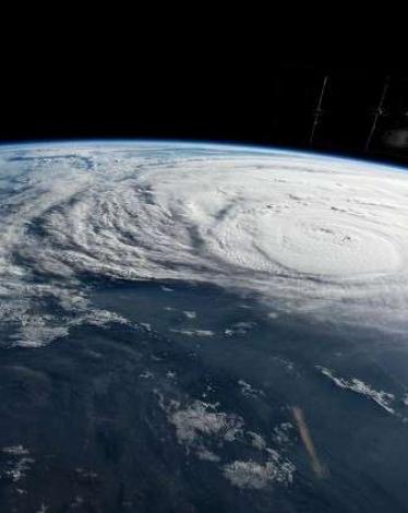 روسيا تستعد لاستخراج المعادن من القمر