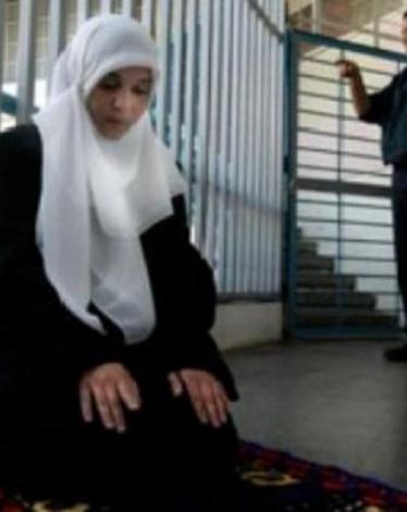 الاحتلال يعيد اعتقال المحررة إحسان دبابسة AV