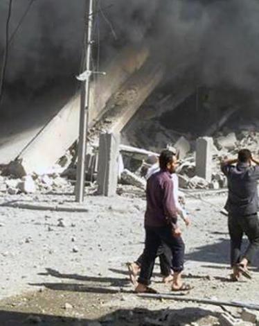 قصف مخيم خان الشيح 