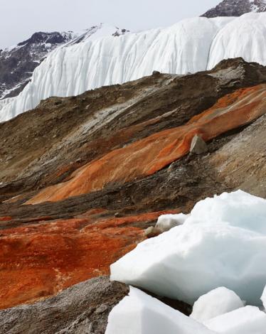 Blood-Falls-Antarctica3