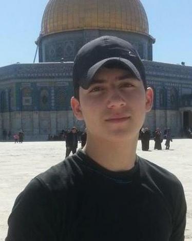 الأسير المصاب أيمن الكرد