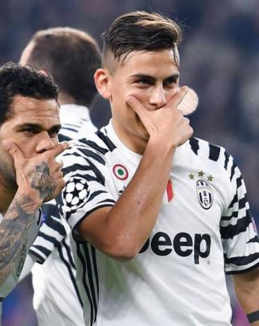 ديبالا لاعب يوفنتوس