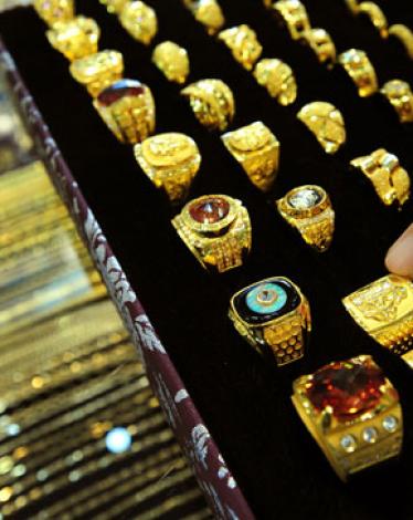 تراجع أسعار الذهب