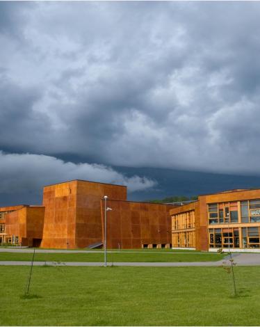 Viimsi_school,_2009