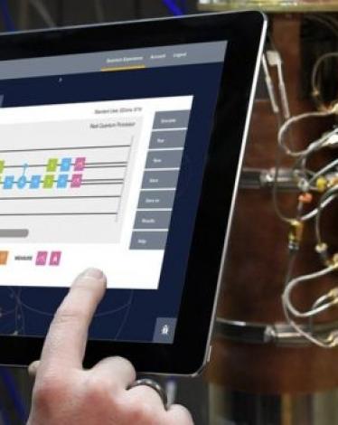 كمبيوتر IBM الجديد أسرع من الكمبيوترات العادية