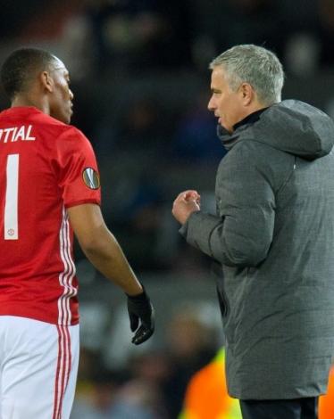 striker-manchester-united-anthony-martial-kiri-dan-pelatih-jose-mourinho-_170424180000-814