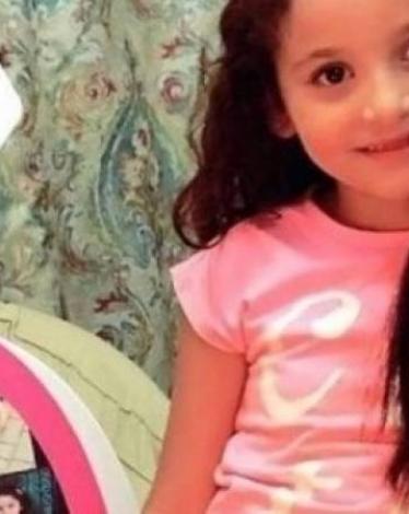 جربمة مروعة.. قتلت ابنتها لأنها بللت نفسها