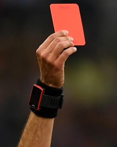 redcard-cropped_thnesq5hbhuh109jdesjntak5