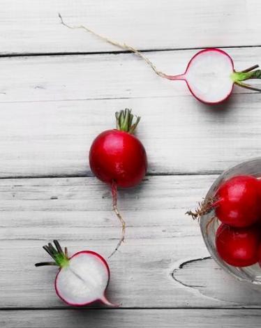 ذُكرت فوائد الفجل منذ القِدم في كتاب الطبيب العربي 