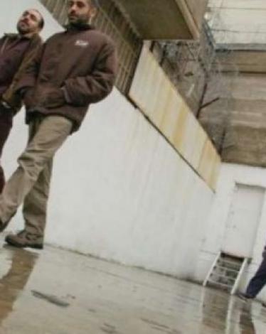 أسرى فلسطين: الشتاء ضيف ثقيل على الأسرى ويضاعف معاناتهم