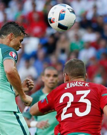 رونالدو يقود البرتغال للتأهل بلا فوز