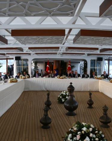 القمة الإسلامية في إسطنبول