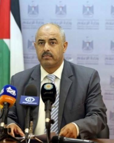 نقابة الموظفين: نطالب البنوك بوقف الخصومات من رواتب العسكريين