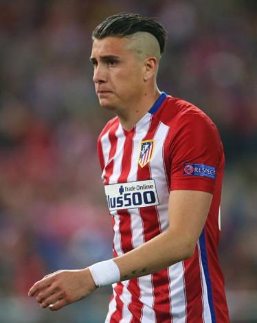 إصابة خيمينيز قد تبعده شهرين عن أتلتيكو مدريد