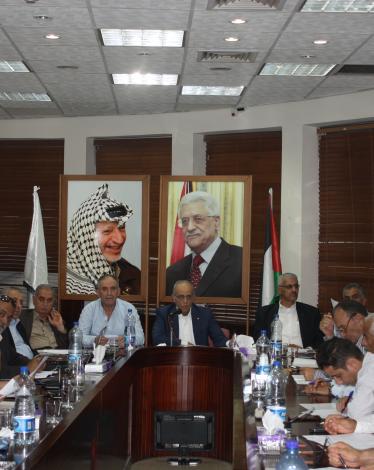 المجلس الاستشاري لبلدية نابلس يعقد اجتماعا هاما