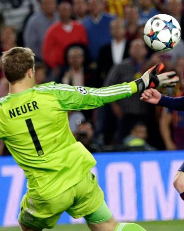 هدف ميسي في البارين - أفضل هدف أوروبيا