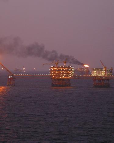 An_oil_rig_offshore_Vungtau