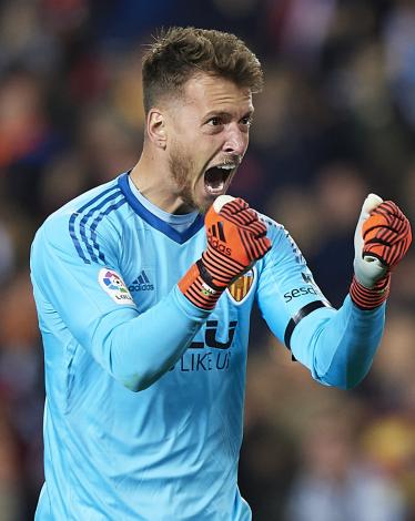 norberto-neto-fc-valencia_ozlzpuk7r7sf15paqqjlvk3lv