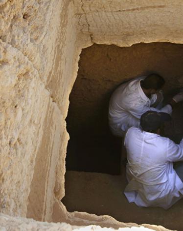 اكتشاف مقبرة منحوتة في الصخر في مصر