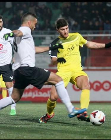  الظهير الأيسر لشباب دورا آدم سلطان