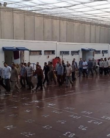 الأسرى في سجون الاحتلال