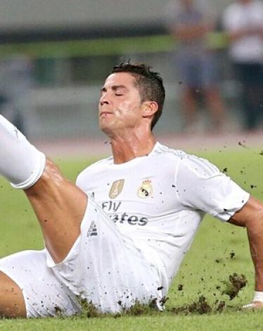 صور-اصابة-كريستيانو-رونالدو-2015