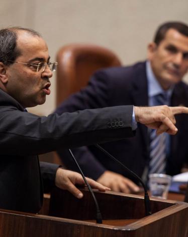 الطيبي يحذر من خطوات استفزازية في الأقصى ومحيطه