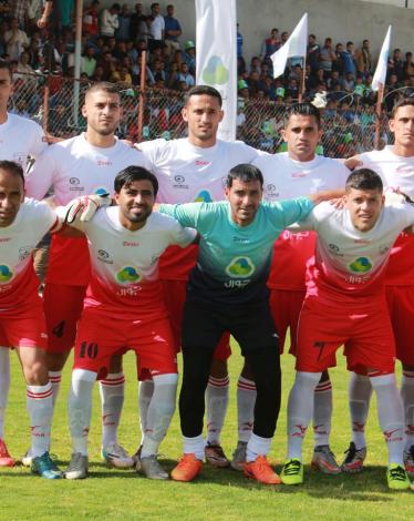 6 لاعبين ومدرب وإعلامي يلتحقون ببعثة 