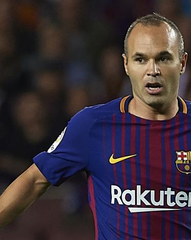 برشلونة يكشف تفاصيل حفل وداع إنييستا