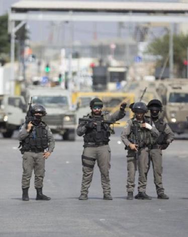 الاحتلال يكثف من تواجده في محيط بلدة يطا