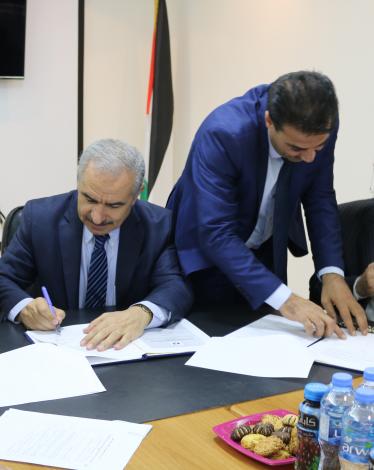 بكدار وجامعة الخليل يوقعان اتفاقية لإقامة مبنى التكنولوجيا المتقدمة