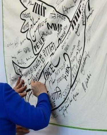 5af762f995a597917a8b45a5