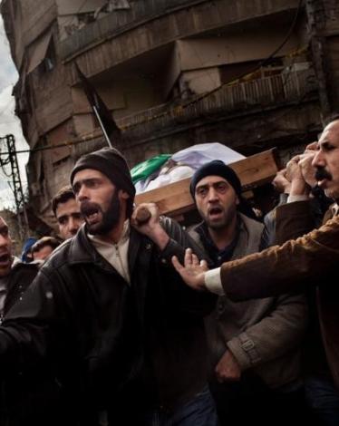 استشهاد 5 لاجئين فلسطينيين بقصف روسي في سورية