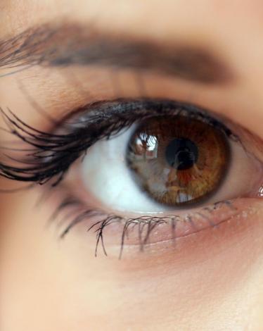 لمعان-العين2