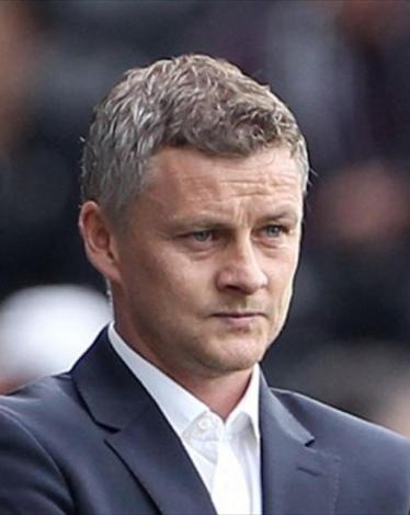 122-212220-manchester-former-star-approach-mourinho-2