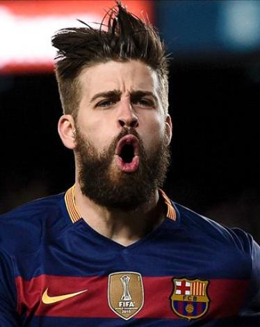 بيكيه: ملعبا ريال مدريد وإسبانيول متعتي الأكبر