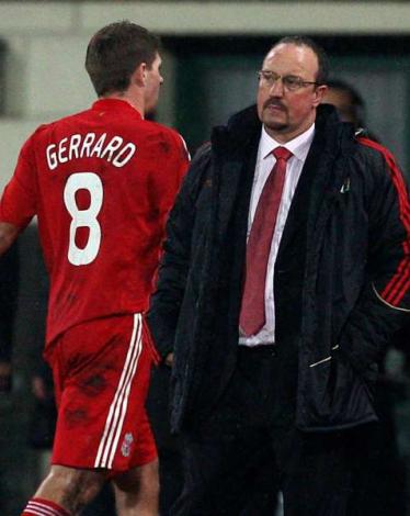 steven-gerrard-and-rafael-benitez-liverpool-cropped_106fny9osq8bo1u9g3nnd51r9r