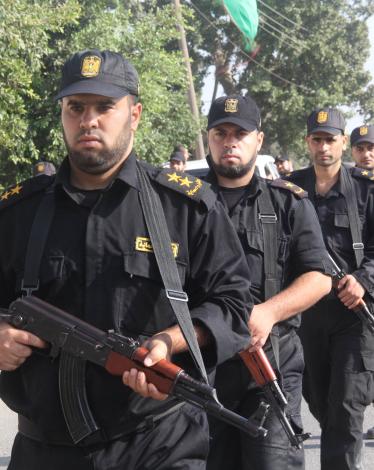 نقابة الموظفين تطالب بصرف رواتب العكسريين عبر البريد