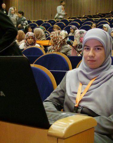 432243_10151566567689097_1053421461_n