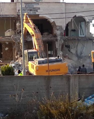 صورة هدم الاحتلال منزل عائلة الهدرة بالقدس